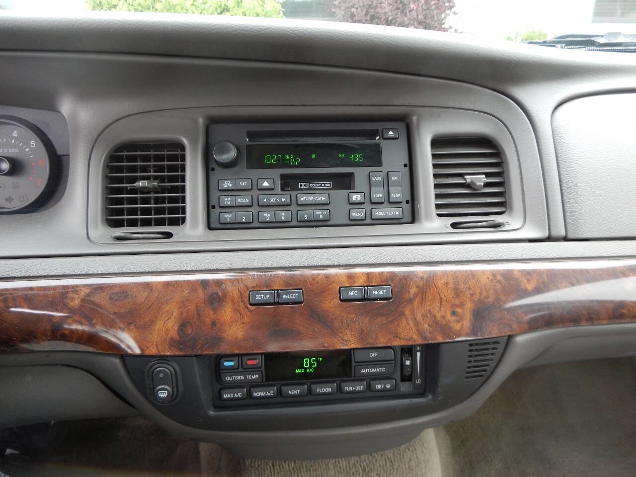 Used 2008 Mercury Grand Marquis LS image 36