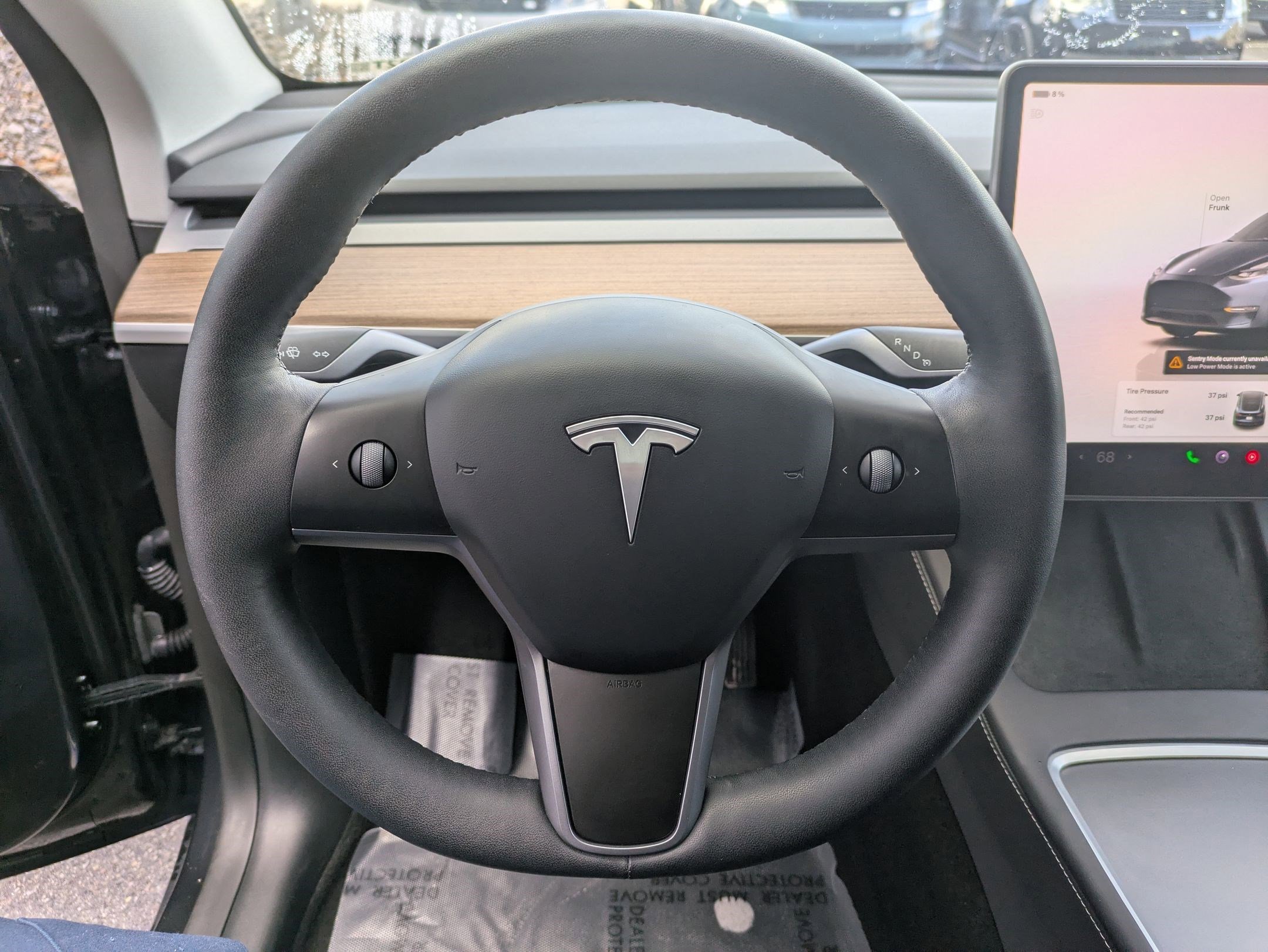 Used 2025 Tesla Model Y Long Range image 15