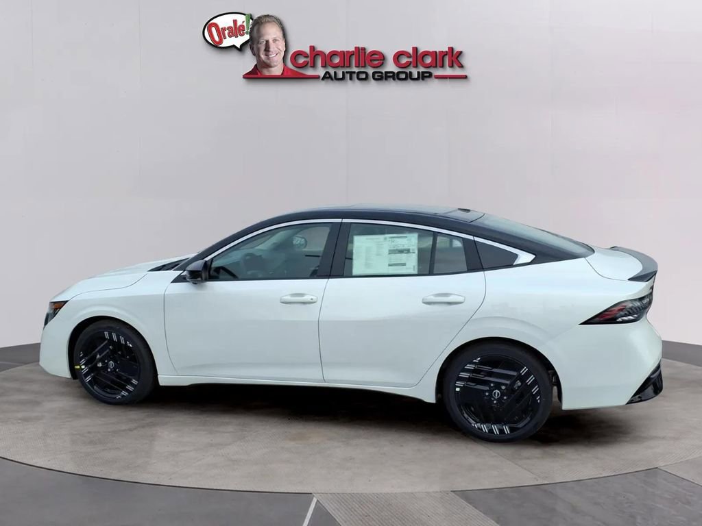 New 2026 Nissan Sentra SR w/ SR Premium Package FWD image 2