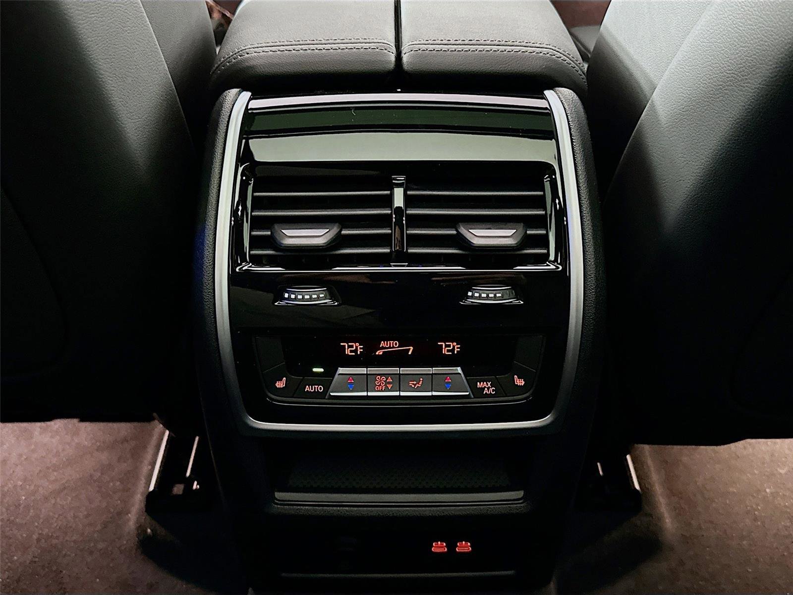 New 2026 BMW X5 M60i w/ Executive Package image 27