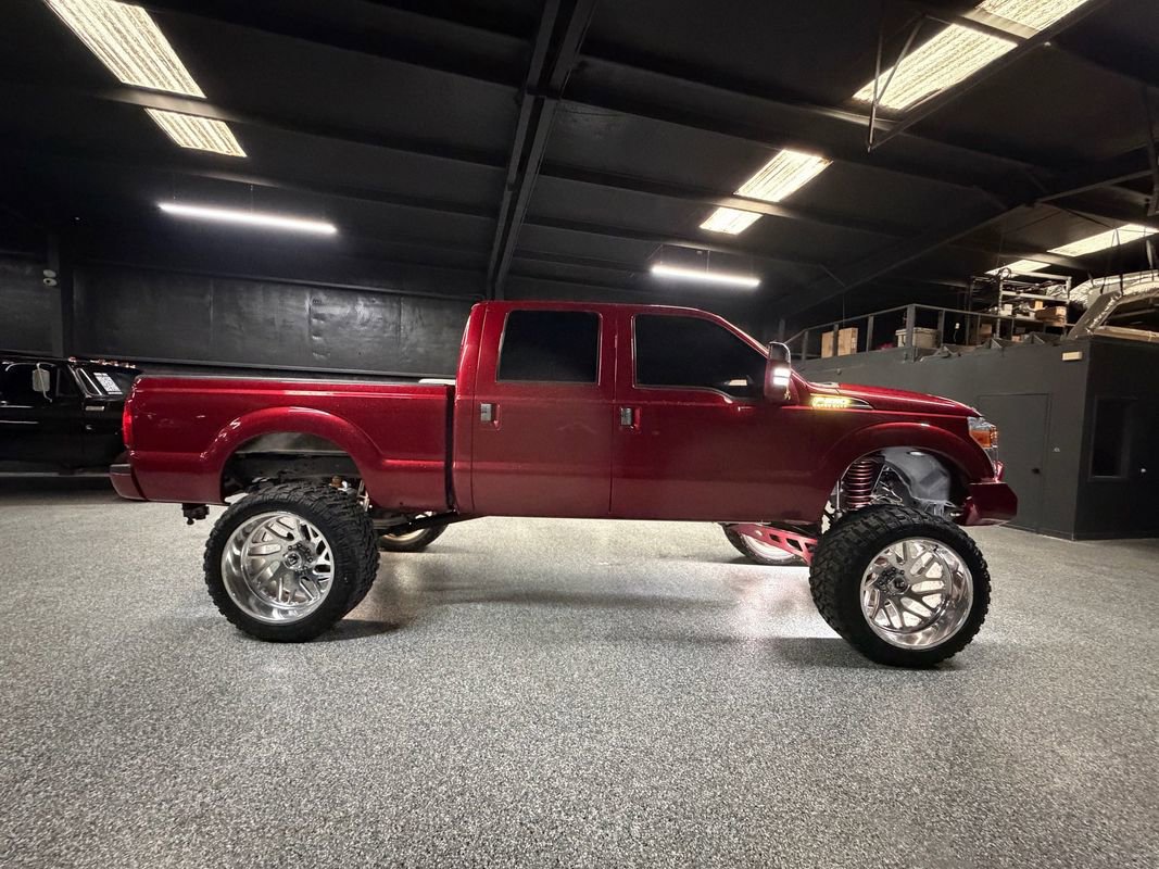 Used 2016 Ford F250 Platinum w/ FX4 Off-Road Package AWD/4WD image 4