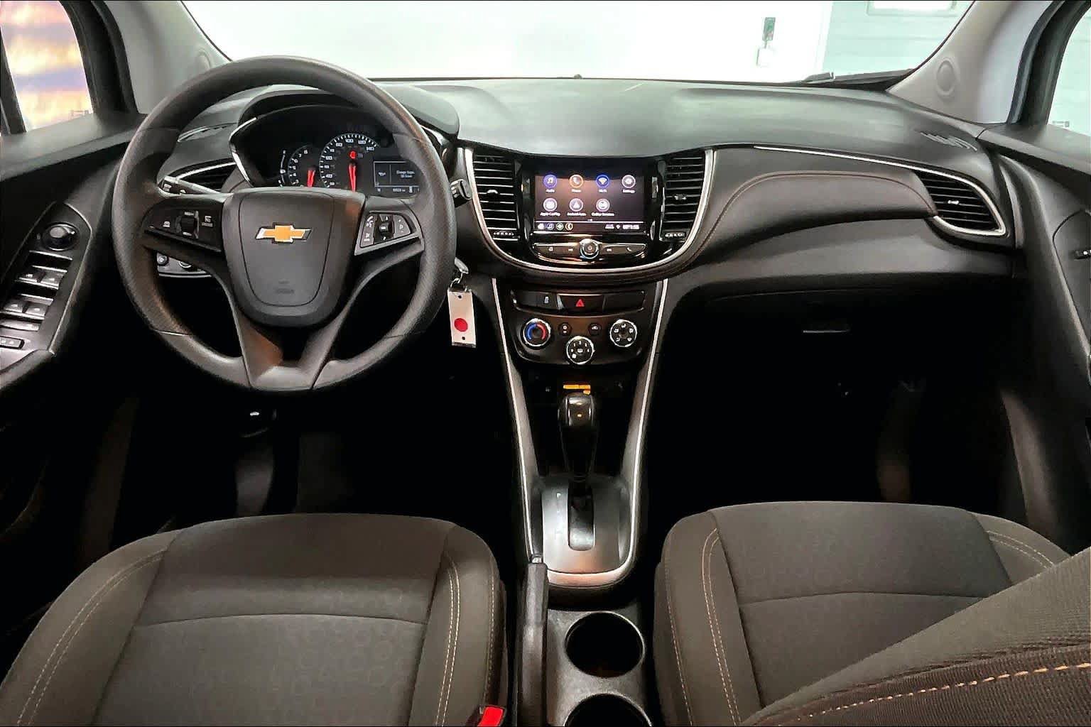 Used 2022 Chevrolet Trax LS w/ Tint and Cruise Package AWD/4WD image 9