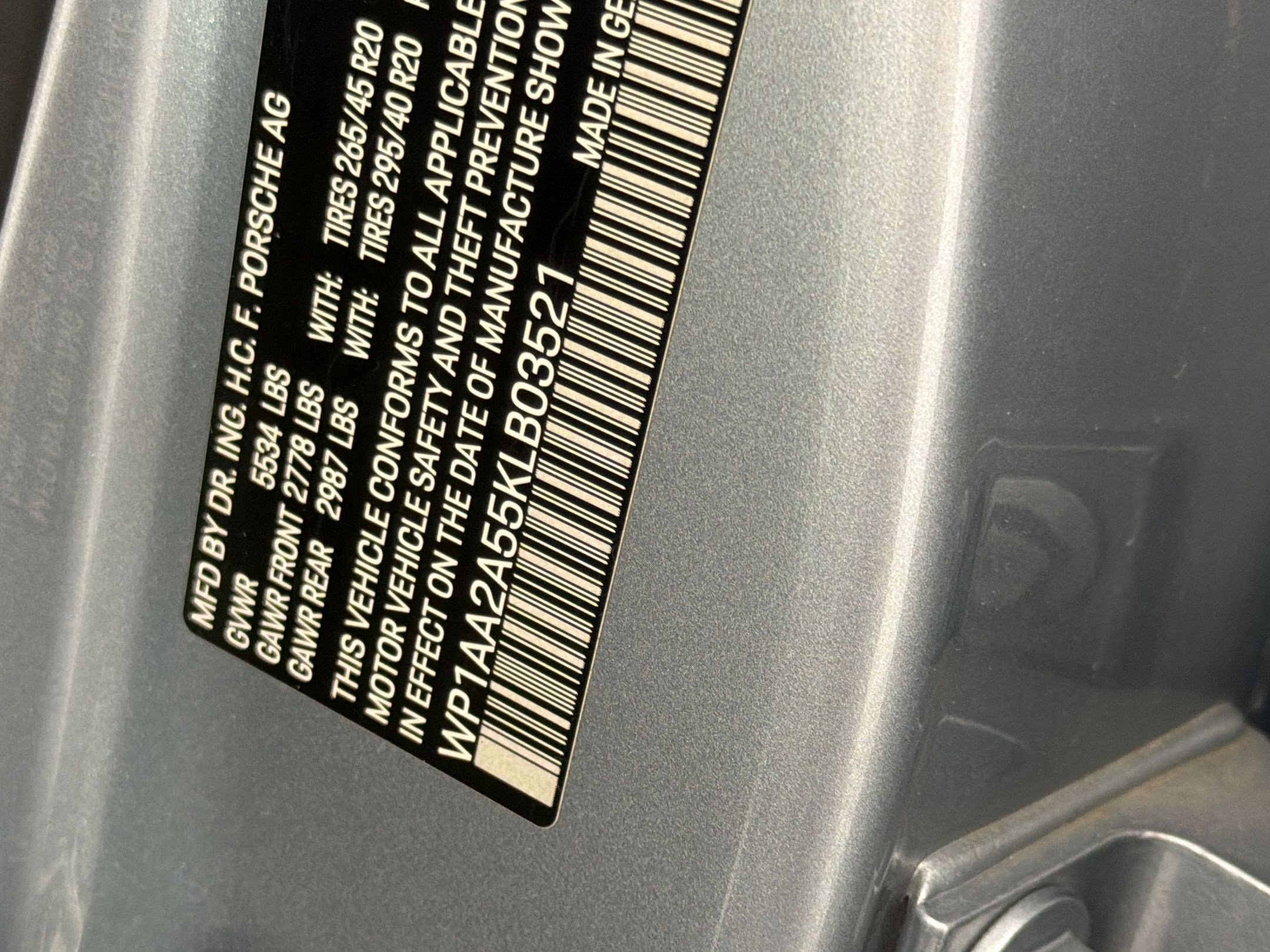 Used 2019 Porsche Macan AWD/4WD image 26