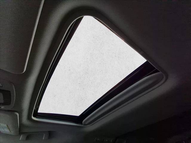Used 2024 Toyota Sienna XLE FWD image 14