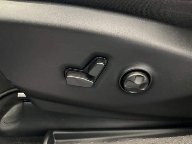 New 2027 Chrysler Pacifica Select FWD image 23