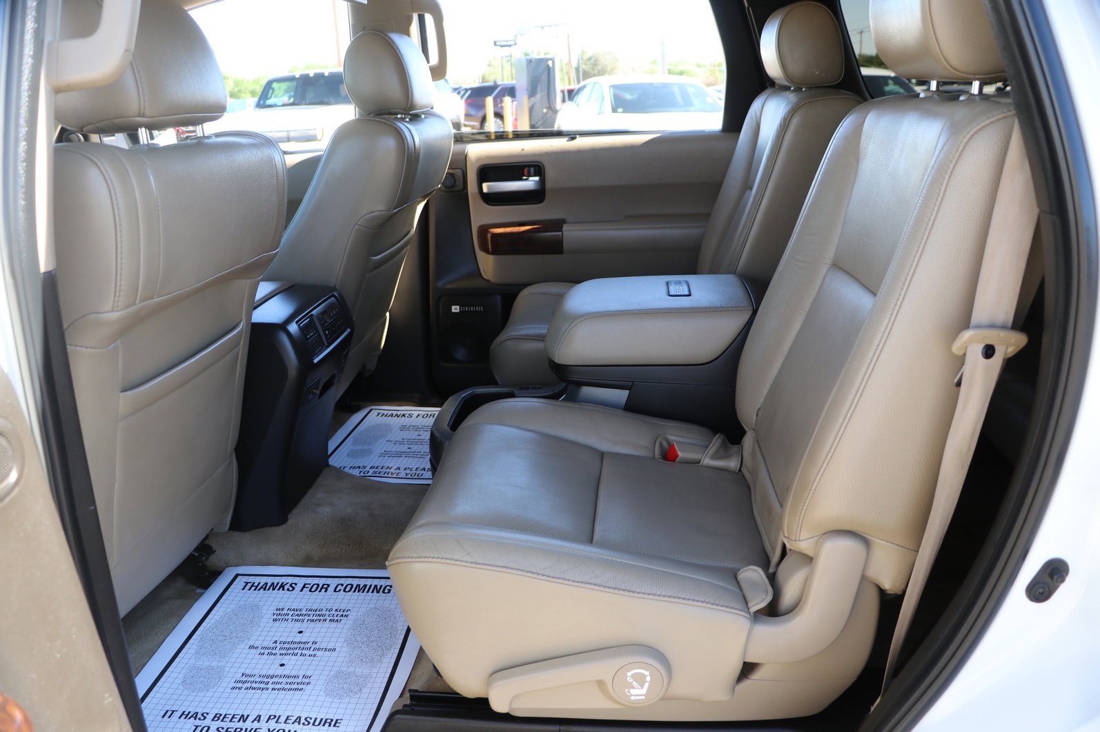 Used 2010 Toyota Sequoia Platinum RWD image 27