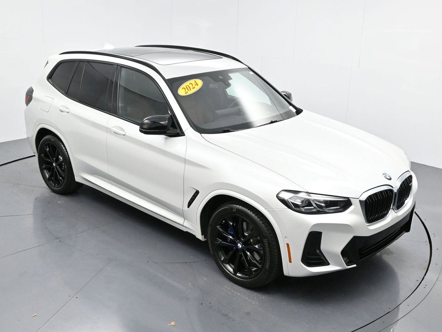 Used 2024 BMW X3 M40i w/ Premium Package image 43