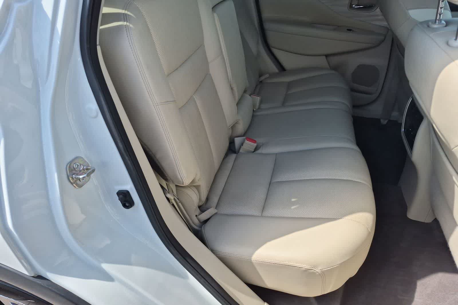 Used 2016 Nissan Murano Platinum w/ Platinum Technology Package AWD/4WD image 19