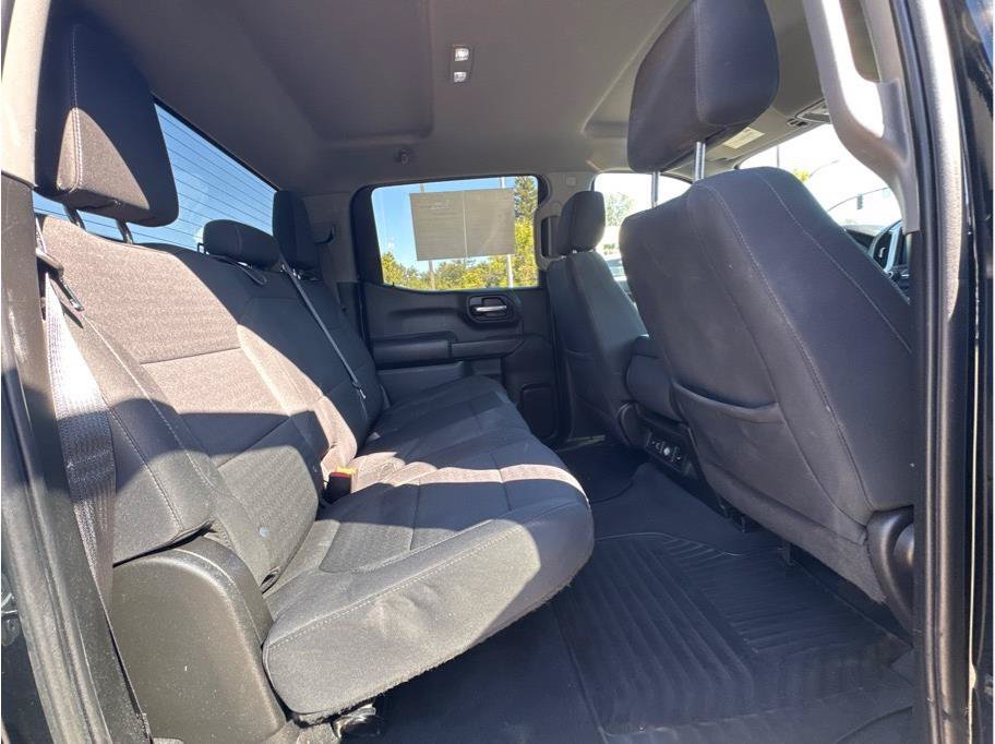 Used 2022 Chevrolet Silverado 1500 LT AWD/4WD image 12
