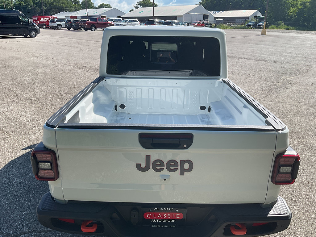 New 2026 Jeep Gladiator Mojave w/ Safety Group AWD/4WD image 13