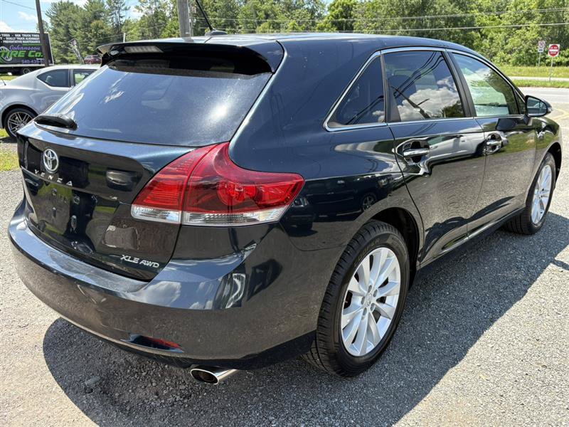 Used 2013 Toyota Venza XLE AWD/4WD image 4