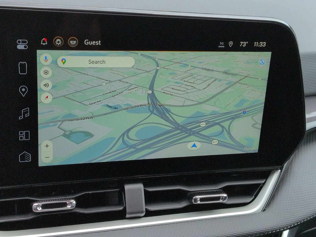 New 2026 Chevrolet Equinox LT w/ Safety and Technology Package FWD image 15