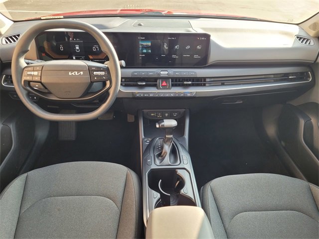 Used 2025 Kia K4 LXS image 9