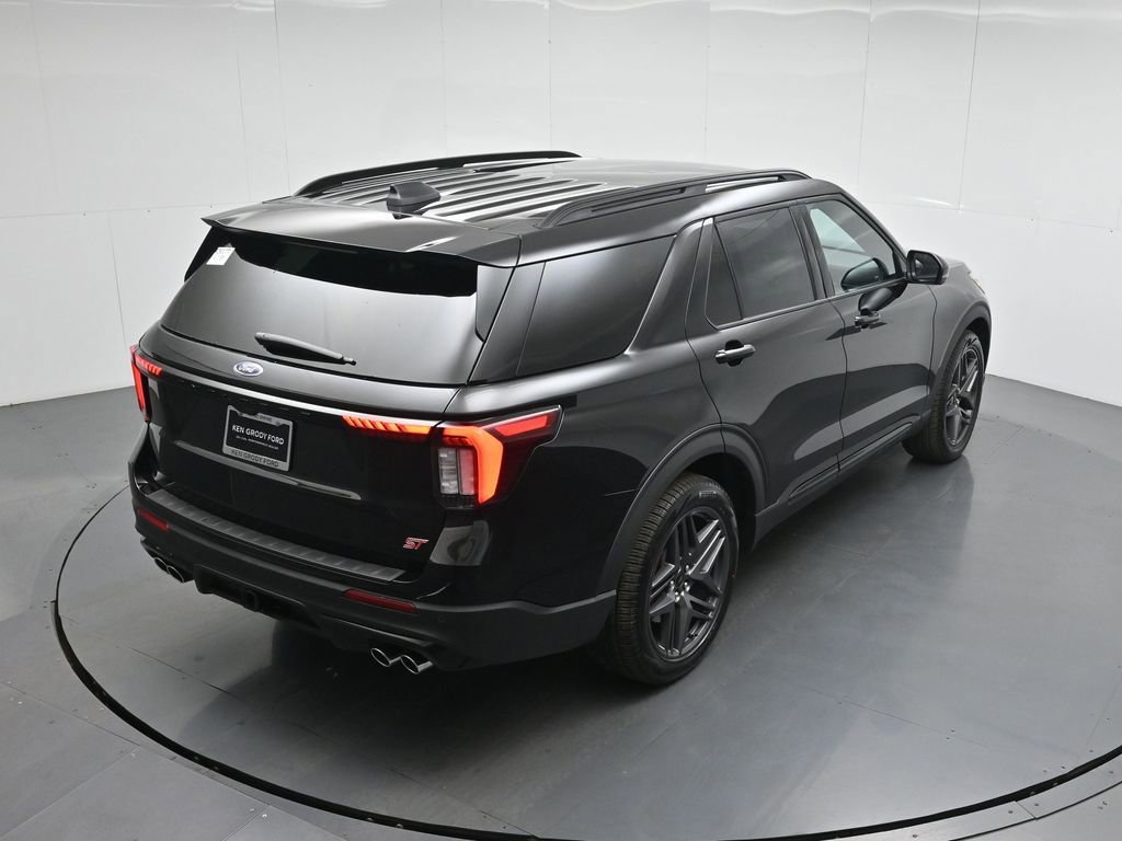 New 2026 Ford Explorer ST w/ Sun And Sound Package image 40