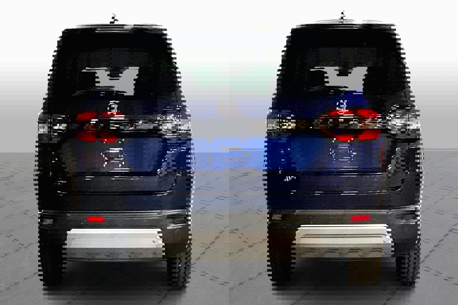 Used 2025 Honda Pilot EX-L image 5