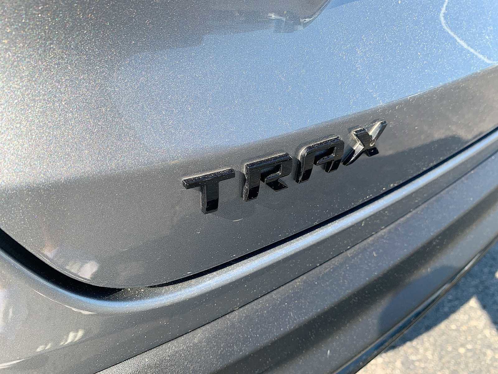 Certified 2025 Chevrolet Trax RS FWD image 27