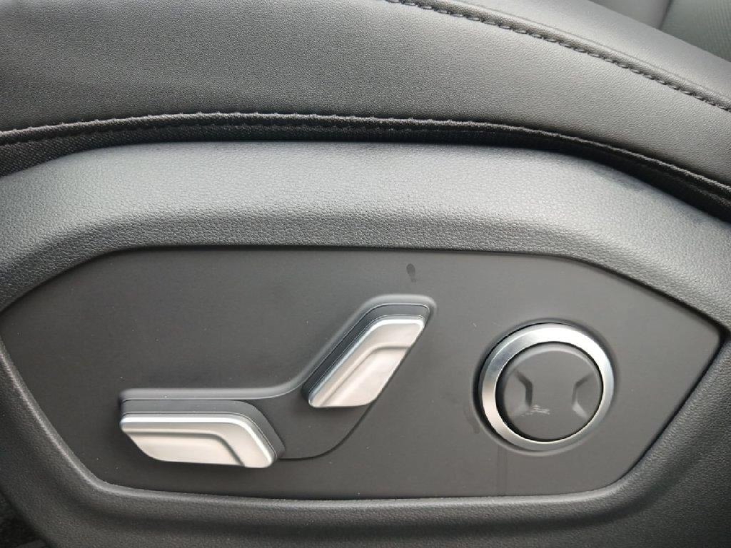 New 2026 Hyundai Santa Fe SEL FWD image 16