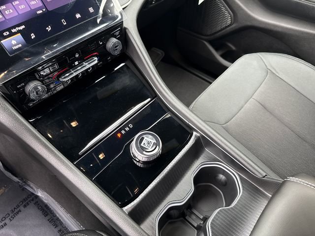 New 2026 Jeep Grand Cherokee Laredo image 26