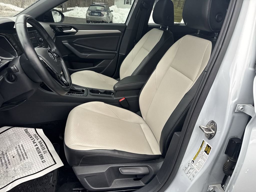 Used 2019 Volkswagen Jetta R-Line image 11