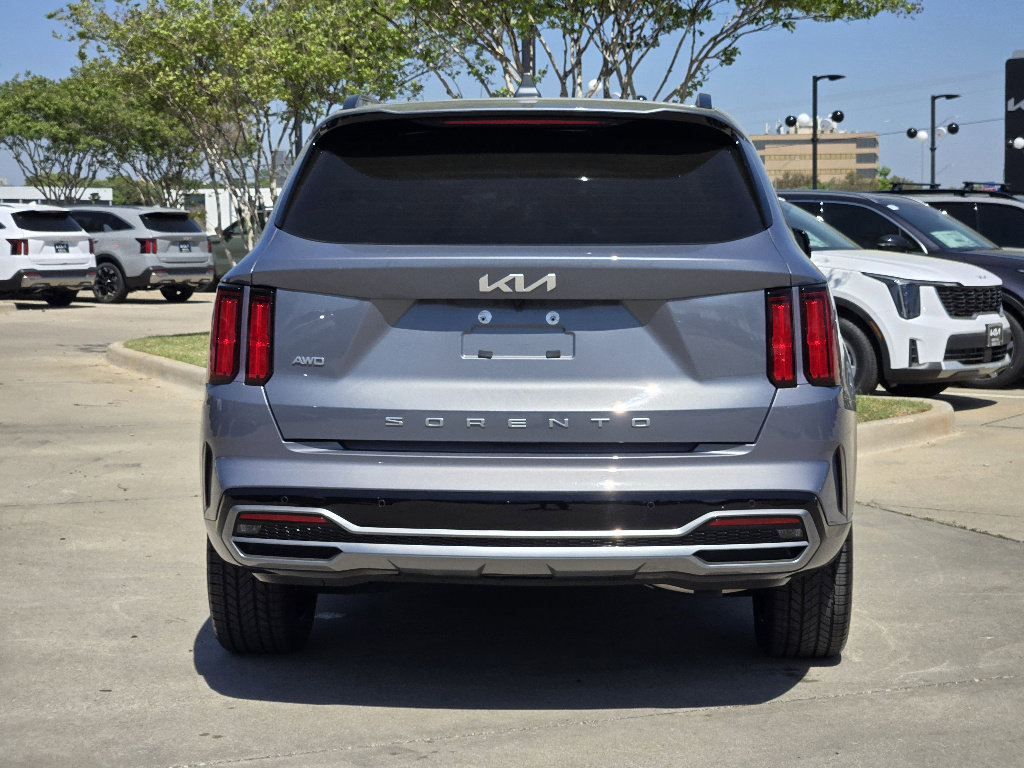 Certified 2022 Kia Sorento SX image 13