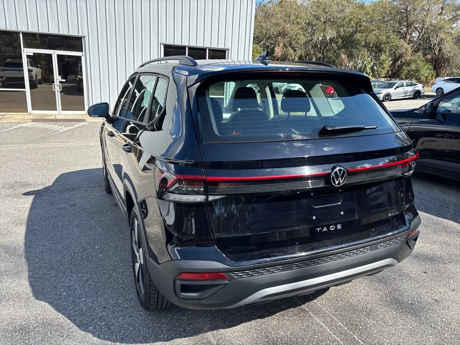 Used 2025 Volkswagen Taos S AWD/4WD image 7