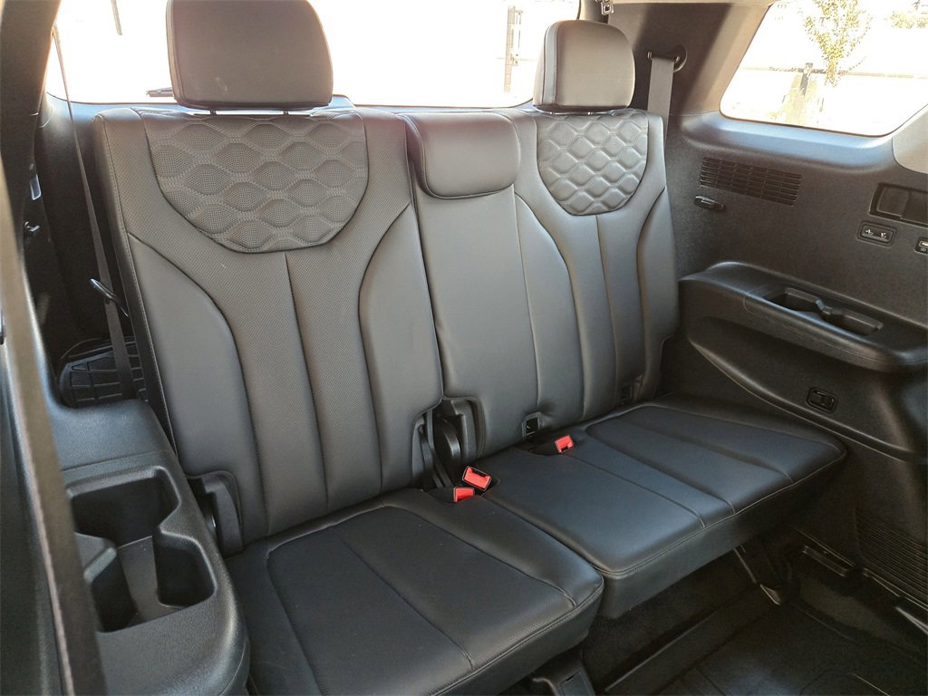 Used 2022 Hyundai Palisade Limited w/ Cargo Package image 32