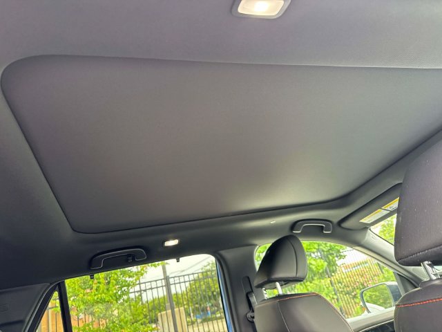 Used 2025 Honda Pilot TrailSport image 11