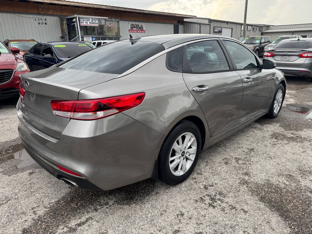 Used 2017 Kia Optima LX w/ Convenience Plus Package FWD image 18