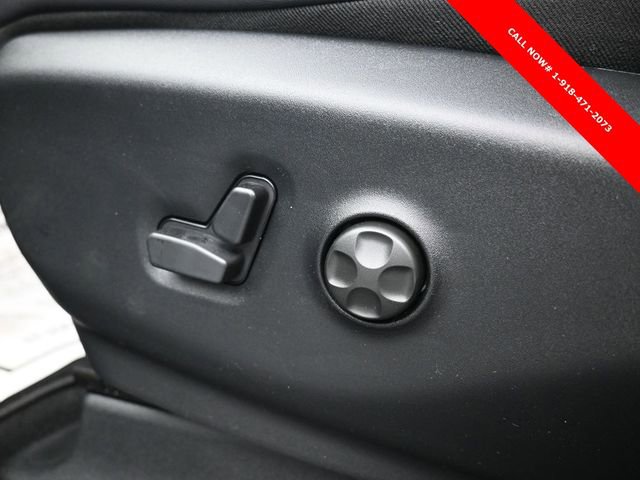 New 2026 Chrysler Voyager LX image 13