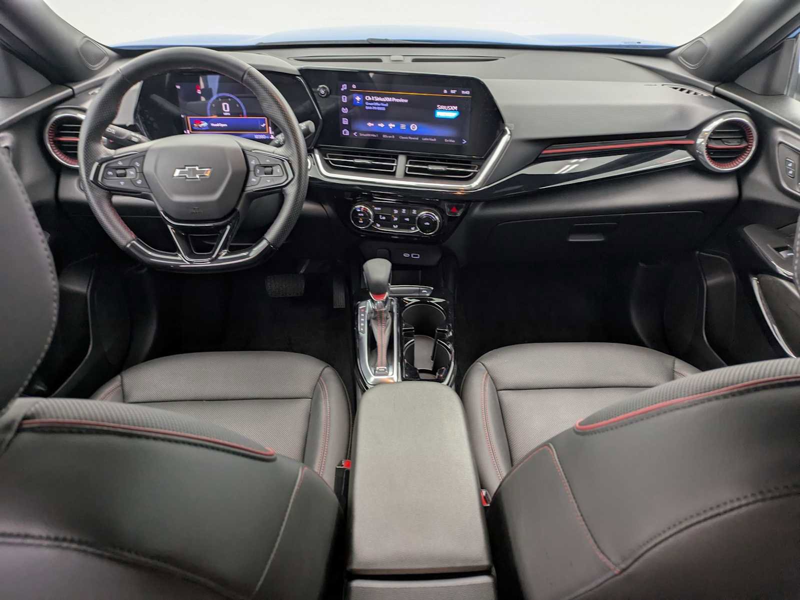 Used 2024 Chevrolet Trax RS FWD image 16