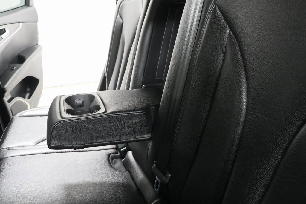 Used 2023 Lincoln Nautilus AWD w/ Premium Package image 26