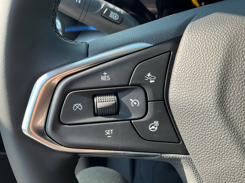 New 2026 Chevrolet Trax LT w/ Driver Confidence Package FWD image 28