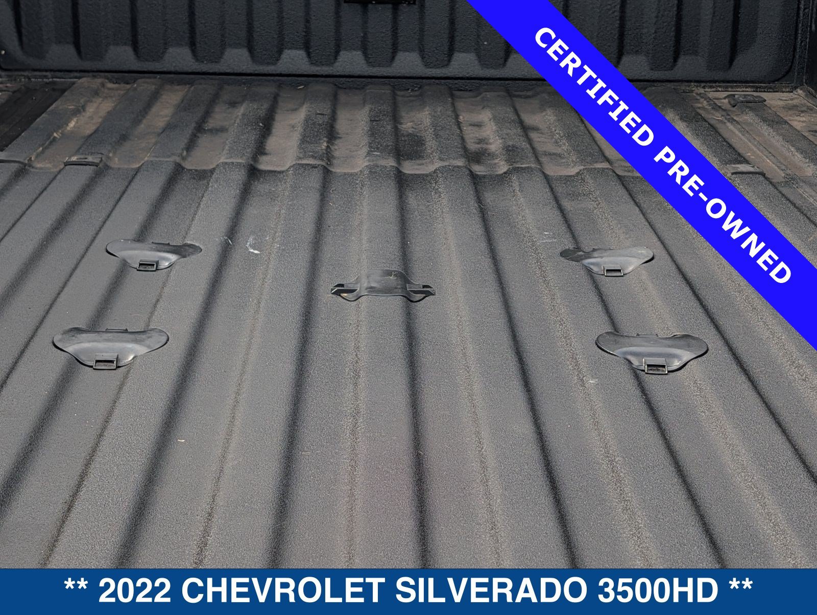 Used 2022 Chevrolet Silverado 3500 LT w/ Convenience Package AWD/4WD image 14