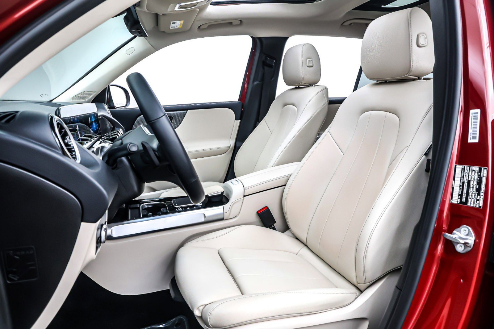 Used 2021 Mercedes-Benz GLB 250 4MATIC image 18