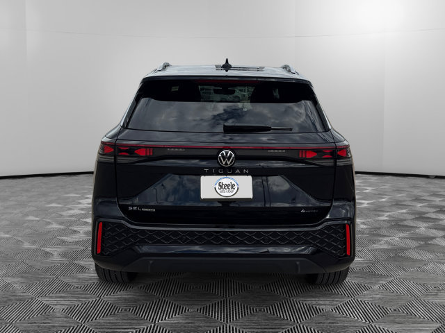 New 2026 Volkswagen Tiguan SEL R-Line AWD/4WD image 4