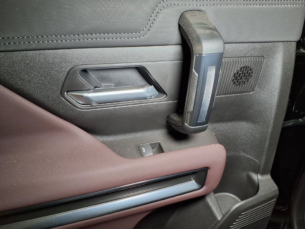 New 2026 GMC Hummer EV SUV AWD/4WD image 11