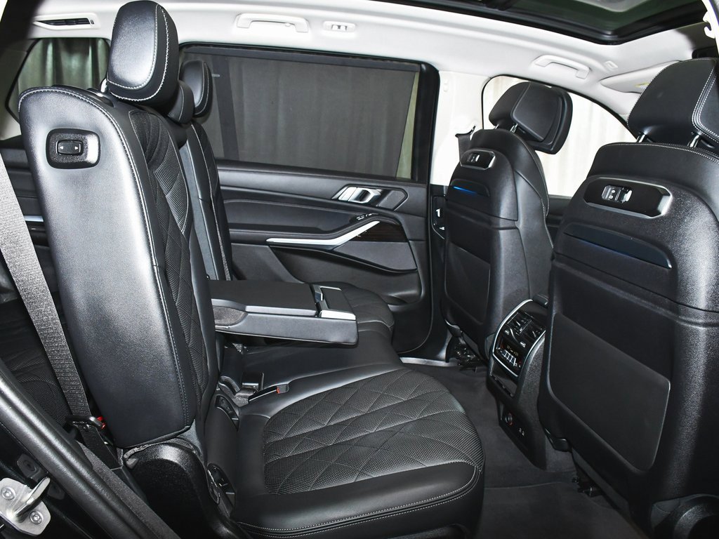 Used 2024 BMW X7 xDrive40i image 66