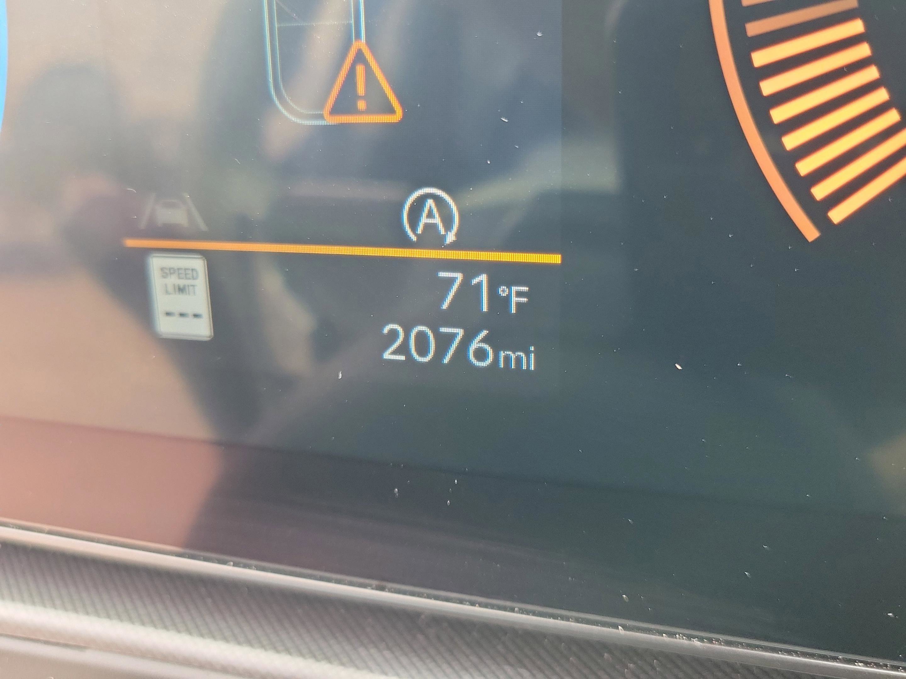 Certified 2025 Hyundai Santa Fe SEL image 26