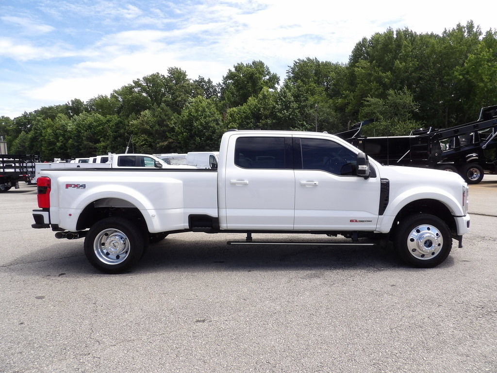 Used 2026 Ford F450 Platinum AWD/4WD image 9