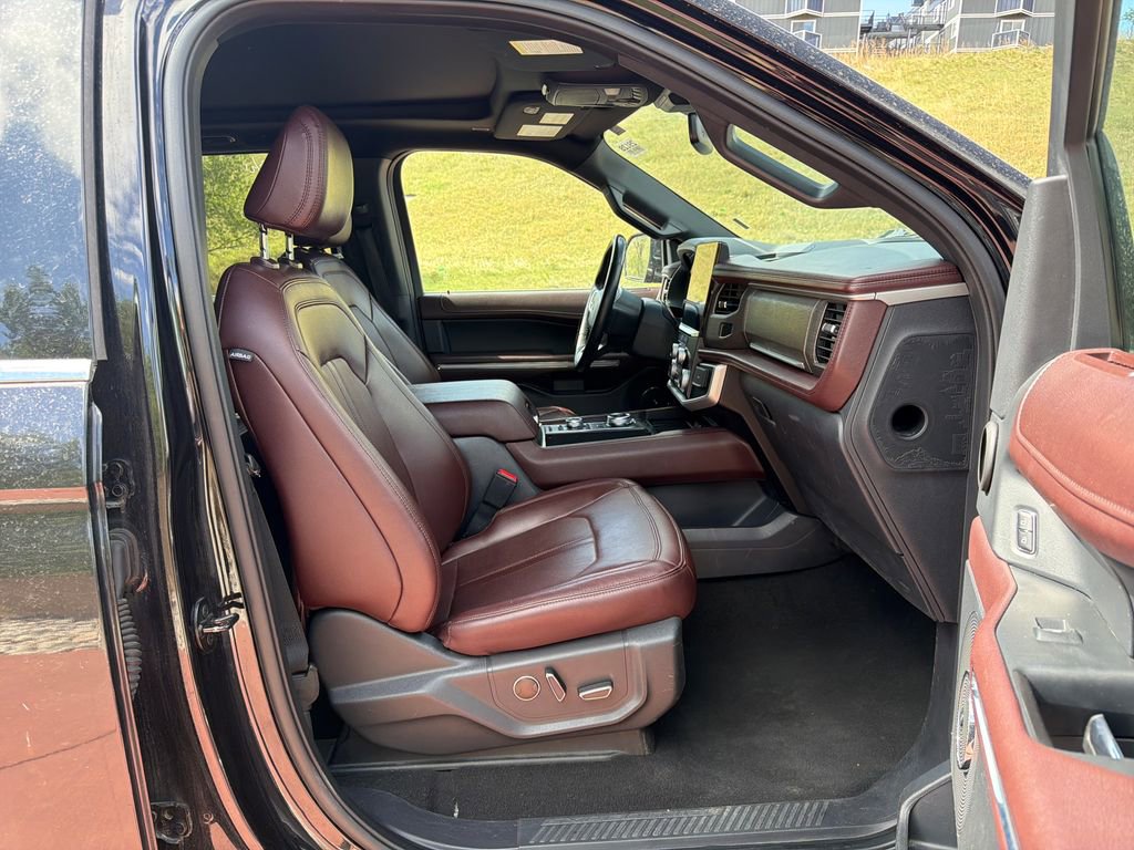 Certified 2024 Ford Expedition Limited AWD/4WD image 35
