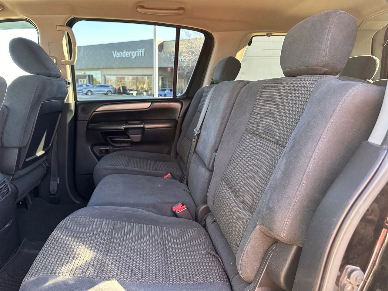 Used 2011 Nissan Armada SV image 19