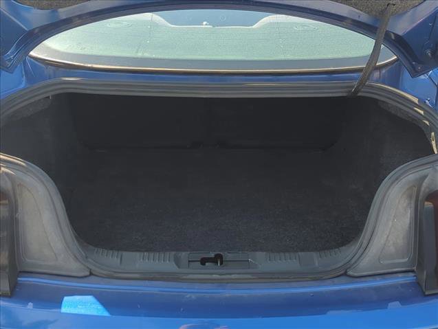 Used 2018 Ford Mustang Coupe image 6