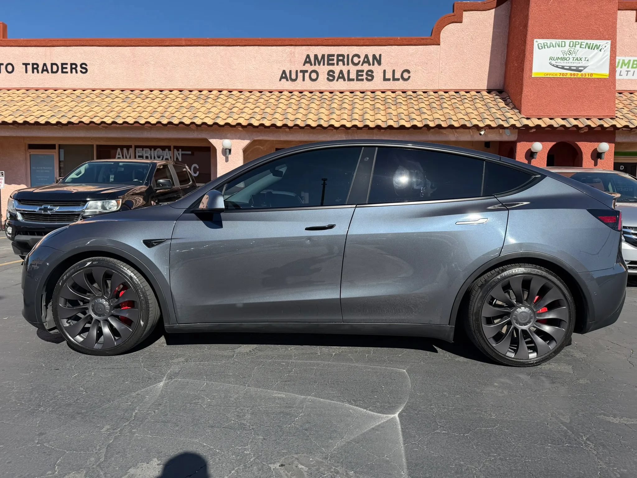 Used 2020 Tesla Model Y Performance AWD/4WD image 9
