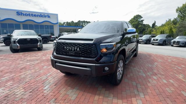 Used 2017 Toyota Tundra Limited w/ Limited Premium Package AWD/4WD image 6