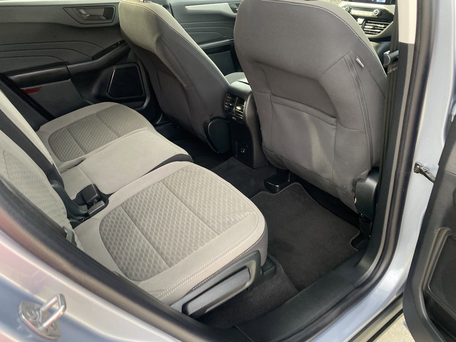 Used 2022 Ford Escape SE w/ Cold Weather Package AWD/4WD image 14