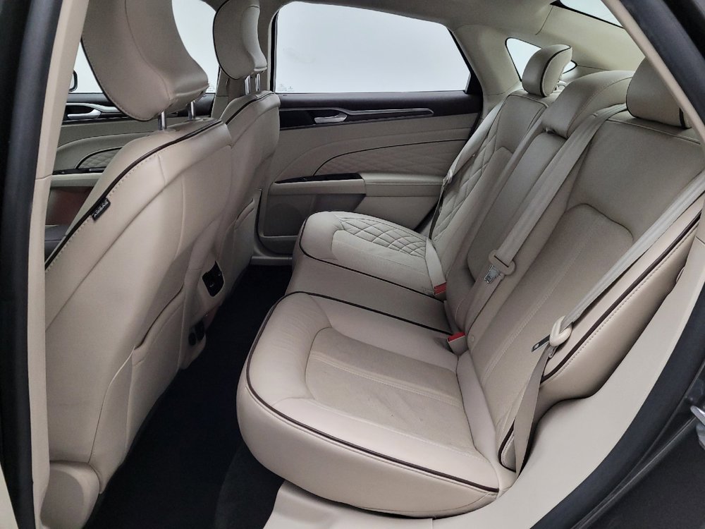 Used 2017 Ford Fusion Platinum image 18