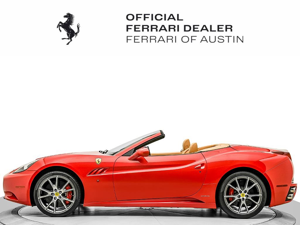 Certified 2010 Ferrari California RWD image 5