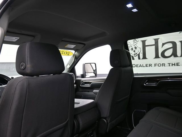 Used 2025 Chevrolet Silverado 2500 LT w/ Convenience Package image 24