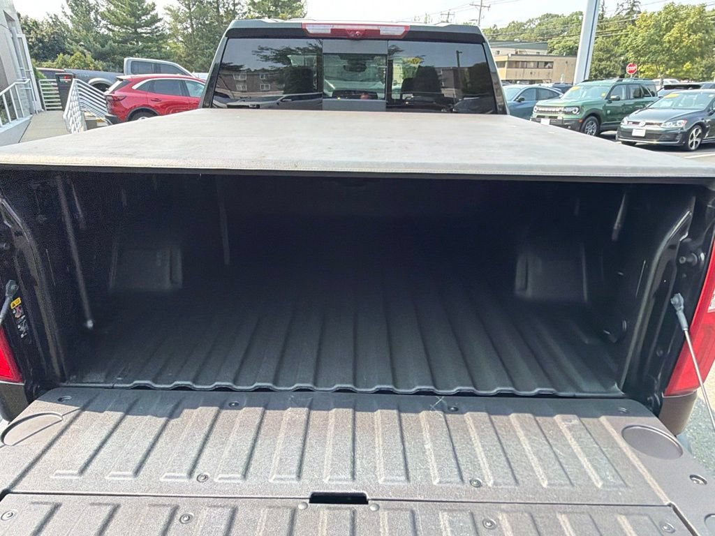Used 2025 Chevrolet Silverado 1500 ZR2 w/ Technology Package AWD/4WD image 16