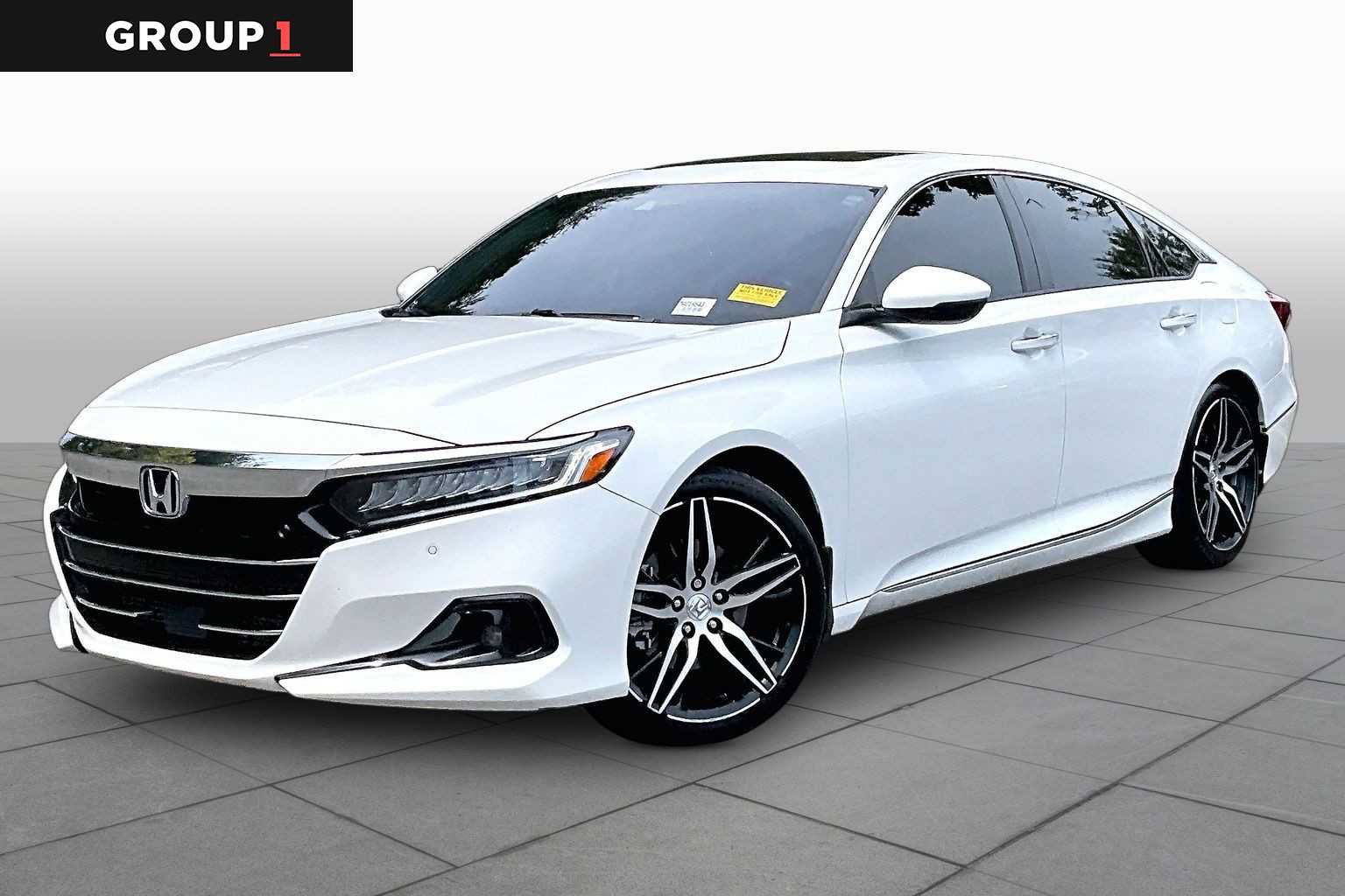 Used 2021 Honda Accord Touring image 1